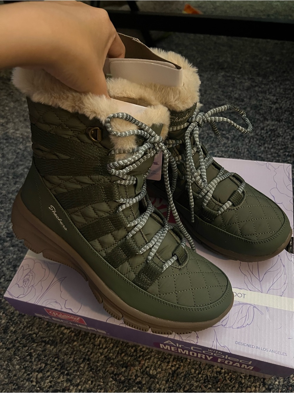 NWT Skechers Olive Green Quilted Faux Fur Lace Up Winter Boots size 7.5